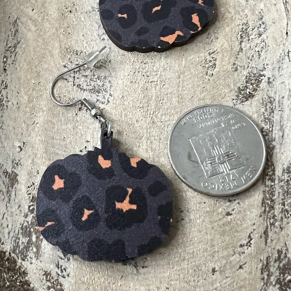 New‎ Leopard Print Pumpkin Earrings